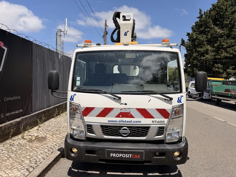 Miniatura: NISSAN CABSTAR 3.0 130cv Grua Cesto de 20M 2020 Apenas 28.000km