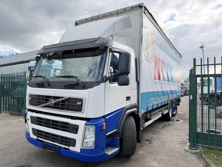 Miniatura: VOLVO FM380 6x2 Cortinas e teto retratil com Plataforma Excelente Estado
