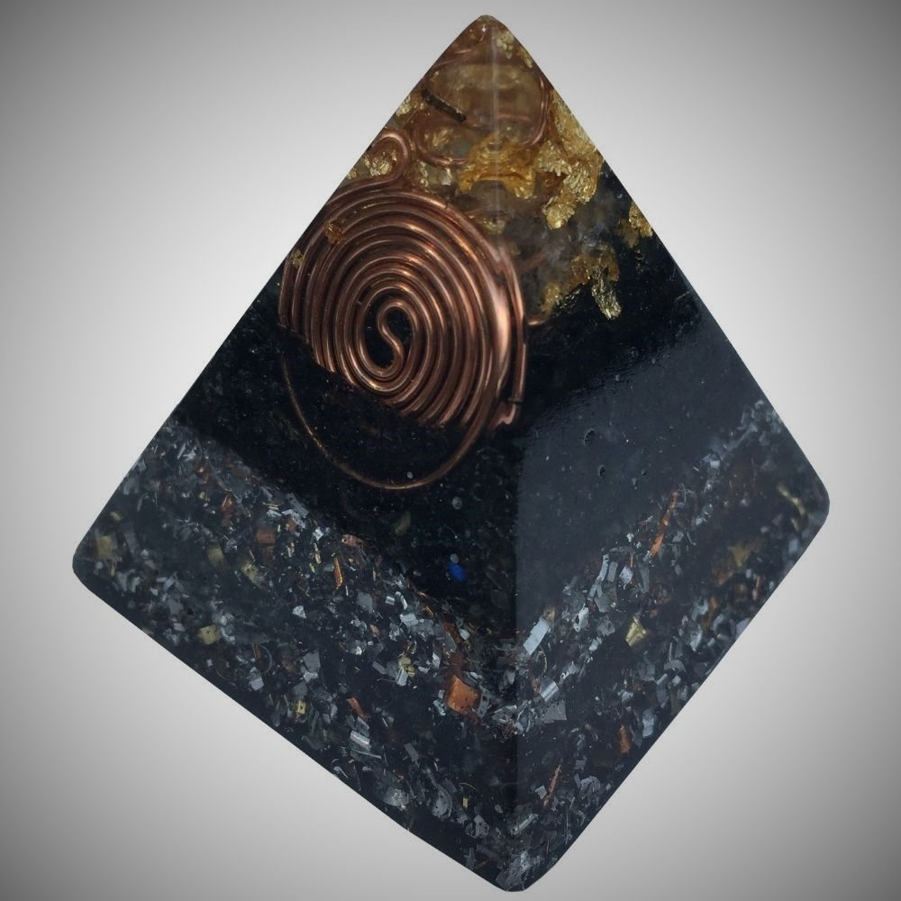 Orgonite Pyramid - Clear Quartz & Black Tourmaline
