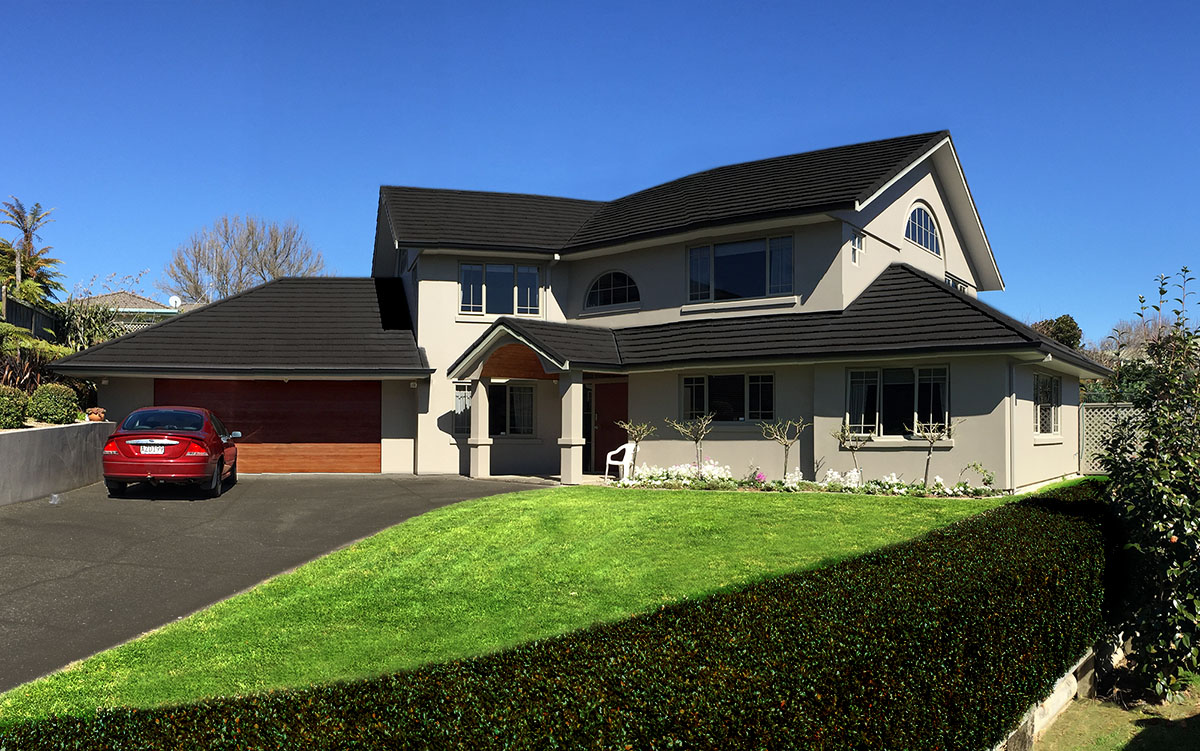 Double Storey Painted Render & Stain