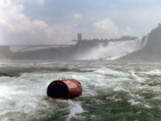 KAREL SOUCEK, O HOMEM QUE SOBREVIVEU ÀS CATARATAS DO NIÁGARA