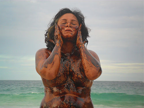 performance_Ola_de_Puerto_en_PerfochoronÃ_2012