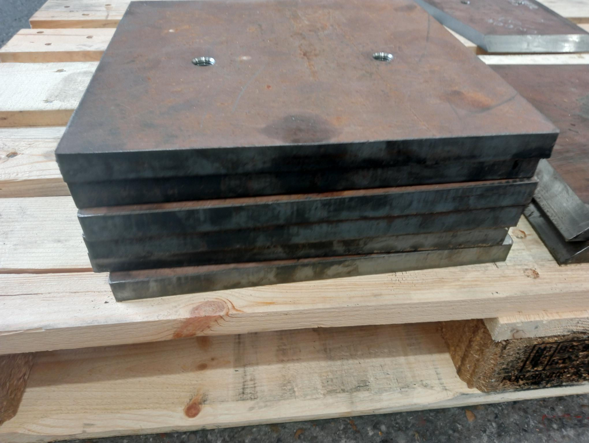 CW004-006-AR500 SIDE LINER | TEREX®