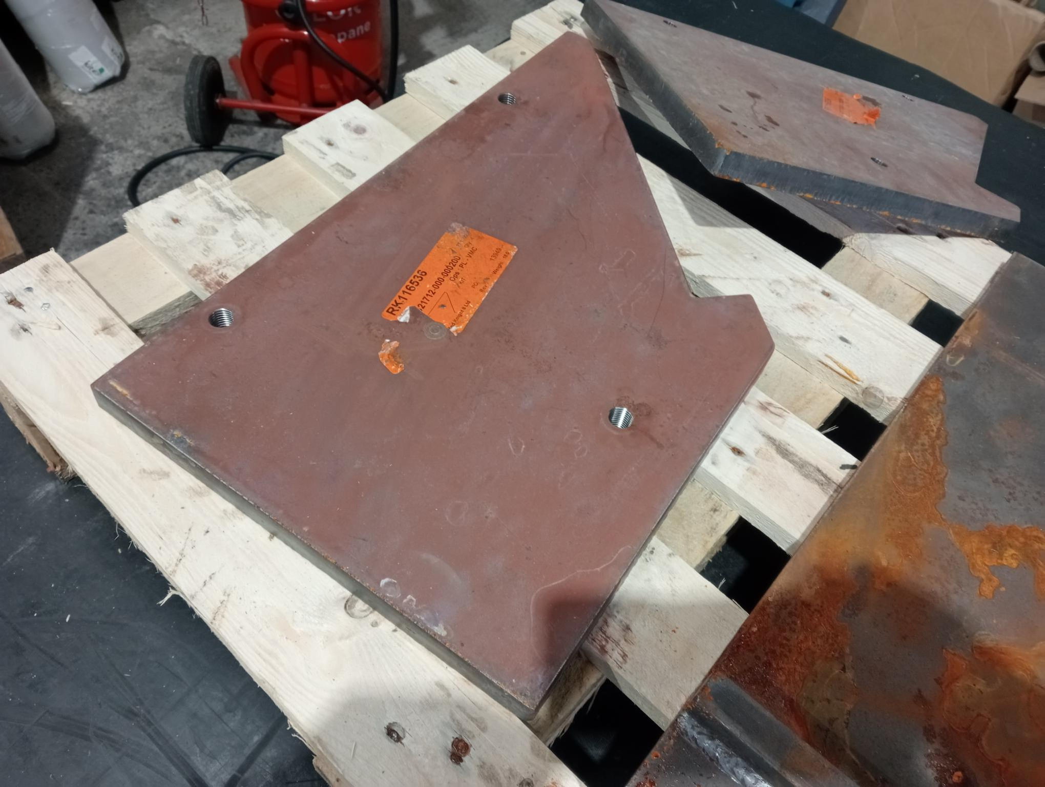 176536 WEAR PLATE | RUBBLEMASTER®