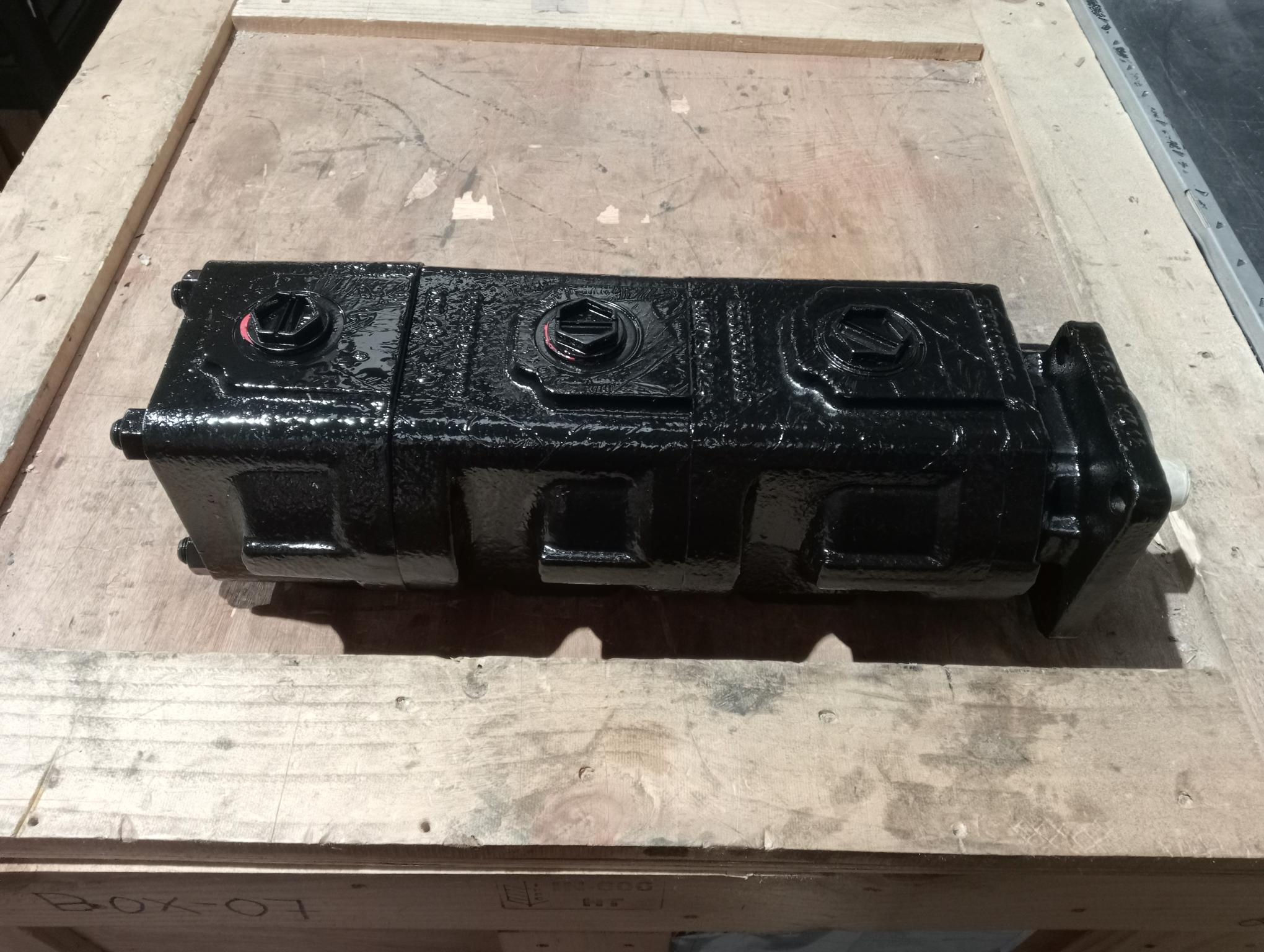 06690285 TRIPLE PUMP | TEREX POWERSCREEN®