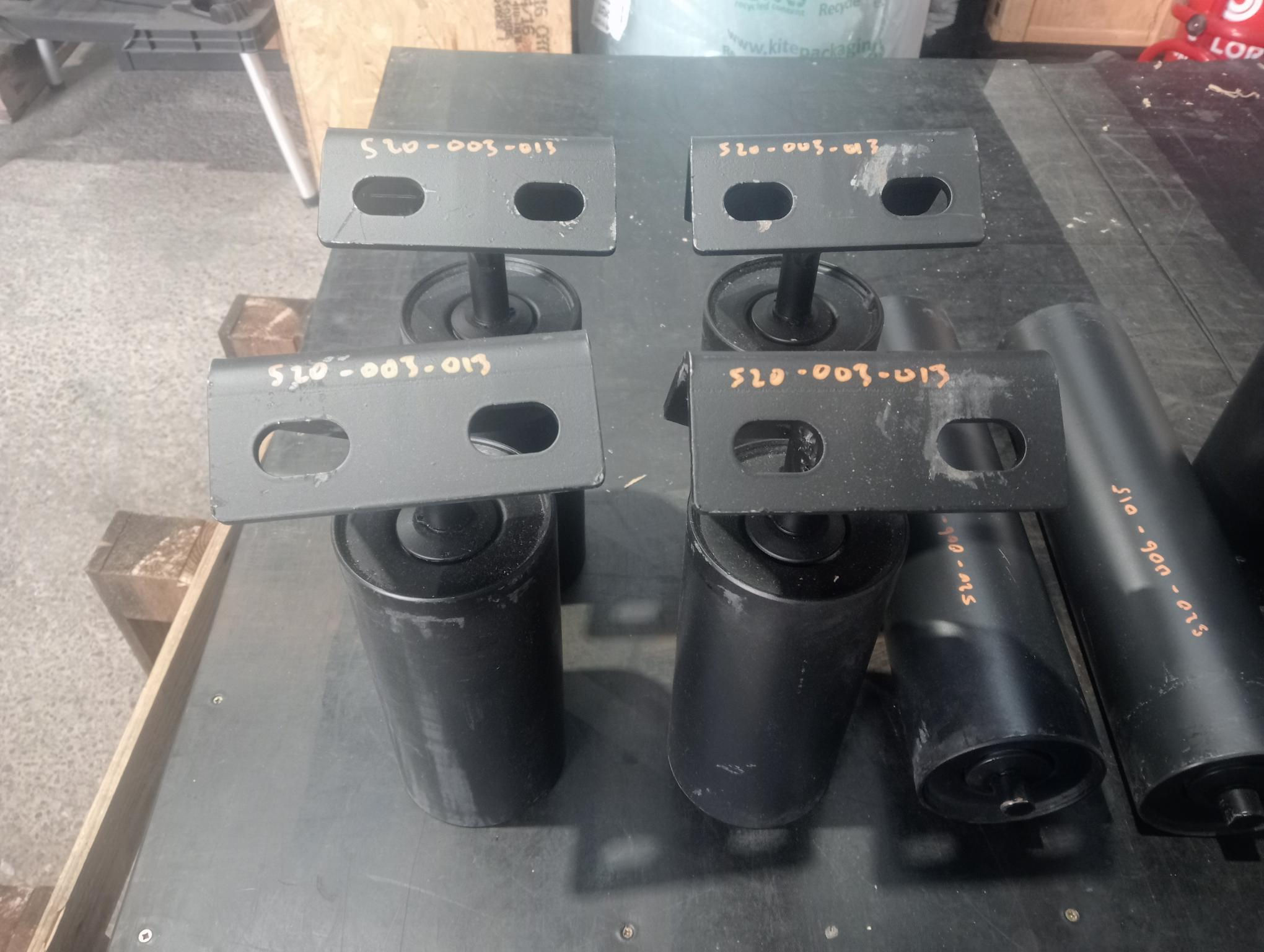 520-003-013 SIDE ROLLER | McCLOSKEY®