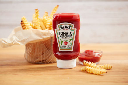 Food Props, Tabletop Styling, Kraft Heinz Brands, Philadelphia Cream Cheese, Macaroni and Cheese, Shake 'n Bake, Food Stylist, Styling Portfolio, Culinary Imagery, Prop Styling