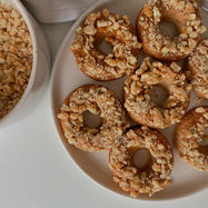 BANANA BREAD DONUTS with peanut butter honey glaze