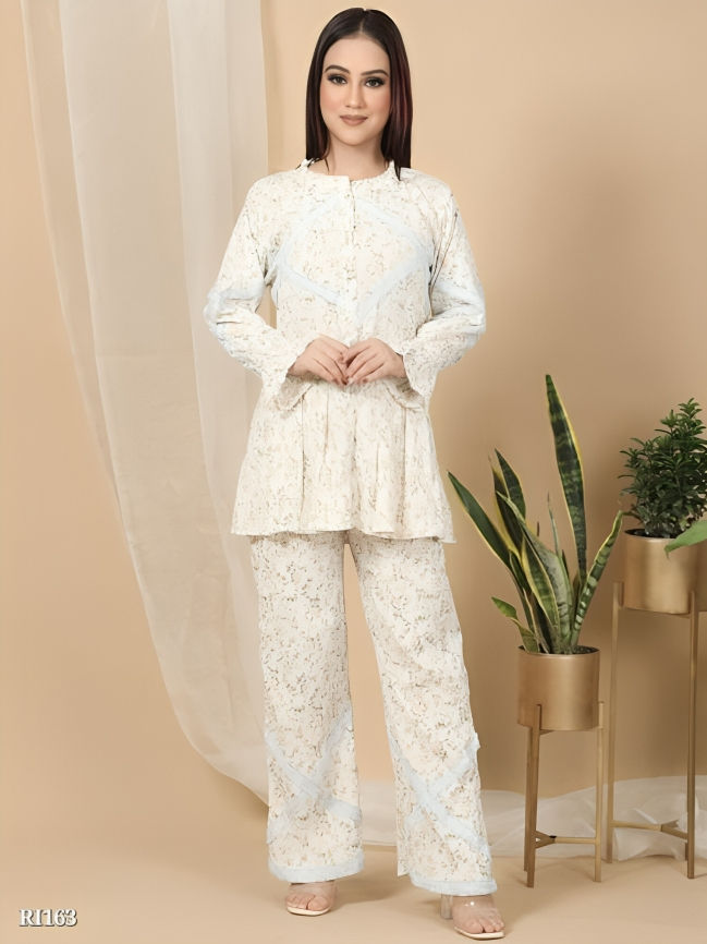 A Girl in Casual Delta Style Coord Kurta Pant Set
