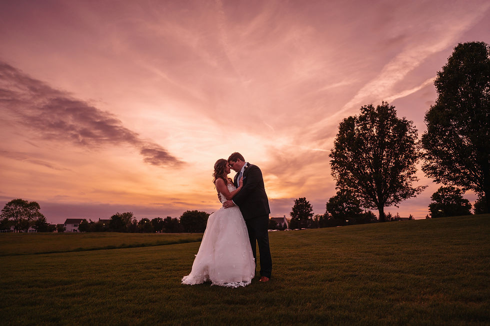 Top 7 Common Challenges Couples Face When Booking Wedding Venues in Ohio: Expert Guidance for a Seamless Experience