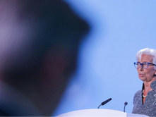 Christine Lagarde :Les changements en cours créent l'ouverture pour un « moment euro mondial »