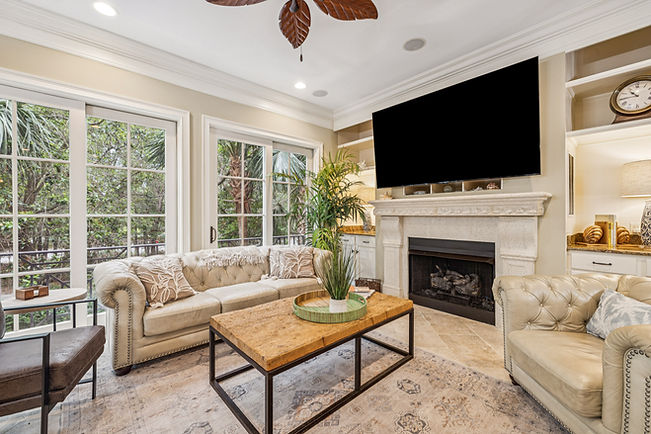 17CO - Living - View Out 6.jpeg