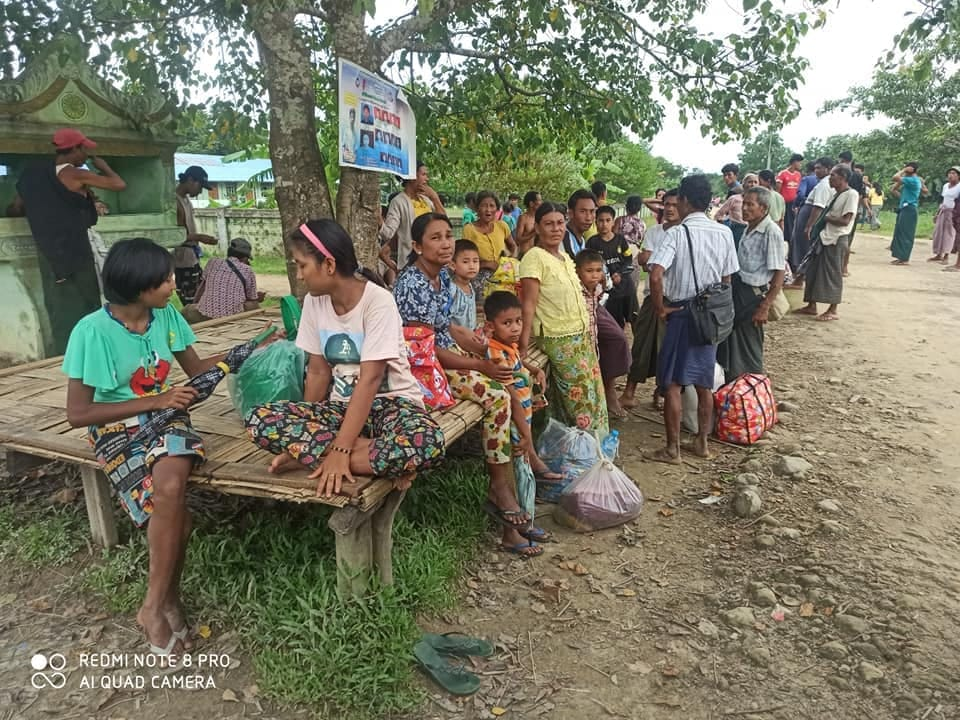Internally Displaced Persons in Arakan (photocrd)