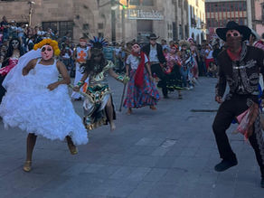 #SanLuisPotosí // Más de 400 comparsistas Antorchistas potosinas, participan en Xantolo 2025