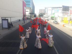 Protestan antorchistas regios ante gobierno municipal de Monterrey.