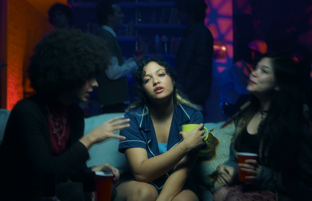 A!RA transforma esgotamento emocional em pop bem-humorado no single “Circo”