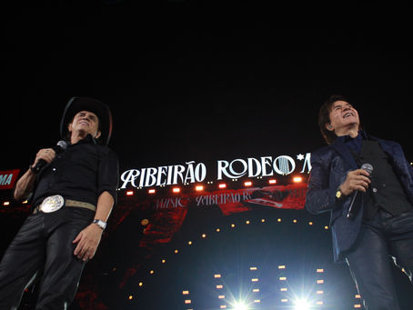 Chitãozinho & Xororó revisitam clássicos e surpreendem com “lado B” em show no Ribeirão Rodeo Music