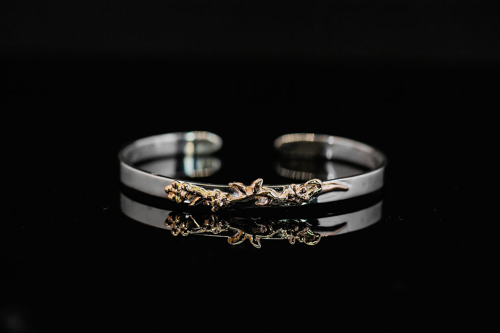 Bracelet rigide fleur