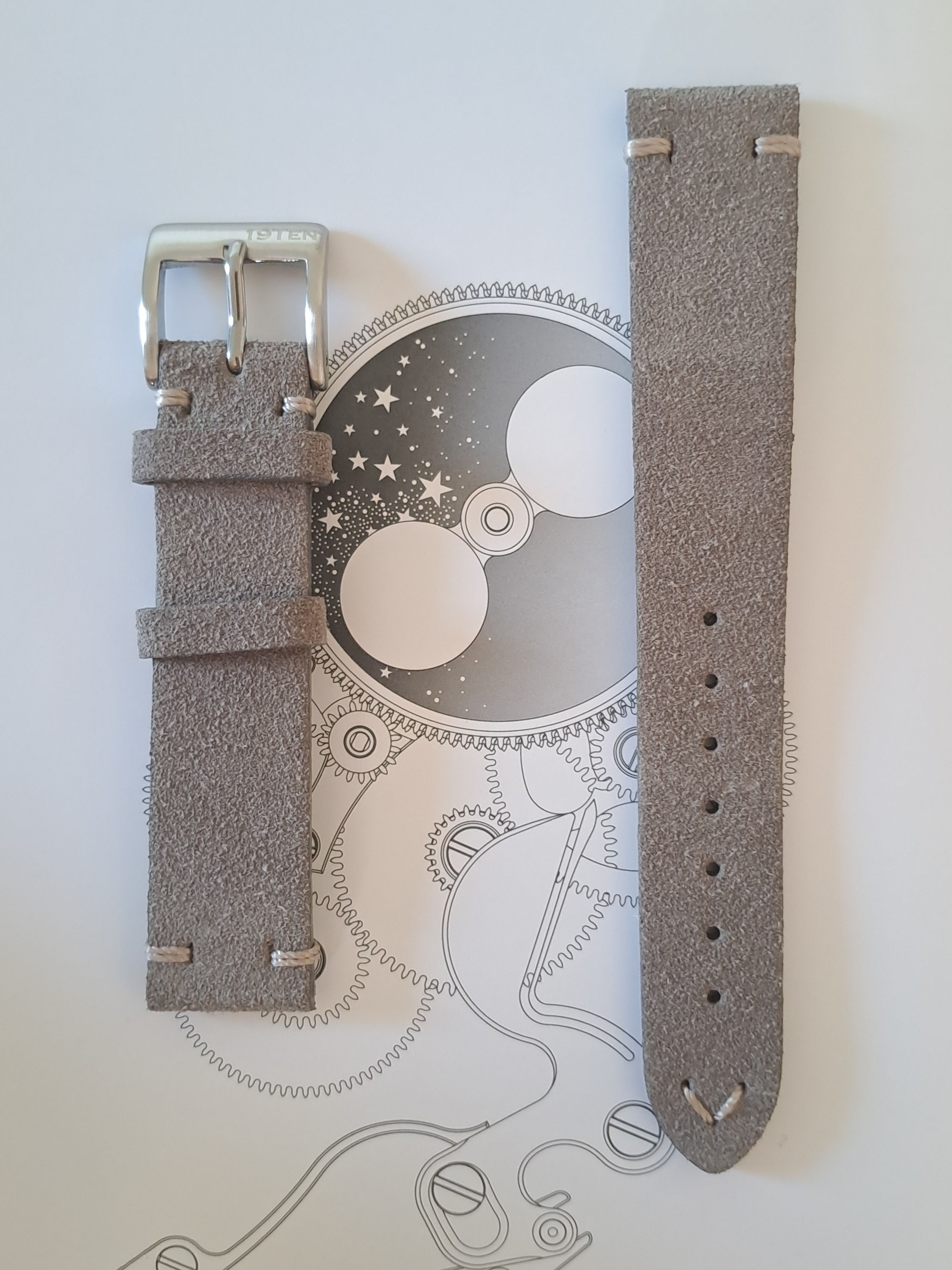 SUEDE TAUPE 18mm Taupe Arrow