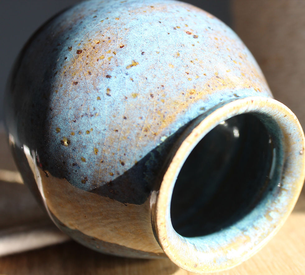 Thumbnail: Small blue vase