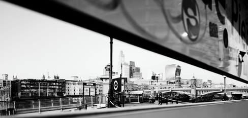Monochrome photograph from London southbank at Bankside Pier.
EXCELLENT RESOLUTION TO 83x40CM
