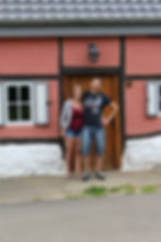 Isabelle et Yves-vos hôtes de la maison rose