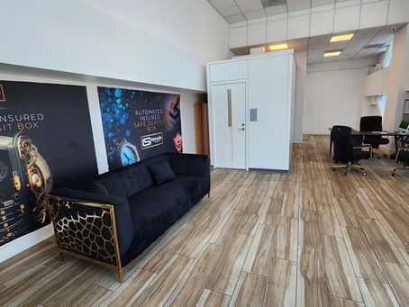 Safe Deposit Boxes vs Home Safes: Which Is the Better Choice for Securing Your Valuables in 2026?