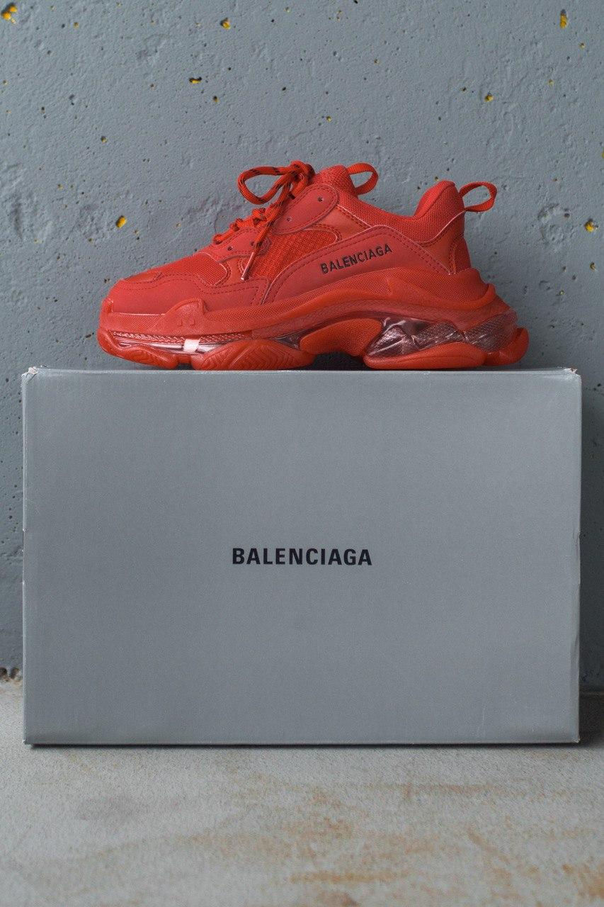 Прев'ю: Balenciaga Triple S "Red"