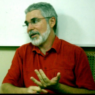 Professor jornalista ou Jornalista professor?