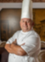 Ritratto dello Chef Raffaele Poletto del Ristorante Locanda 7 Mari a Porto Viro: passione ed esperienza per la cucina