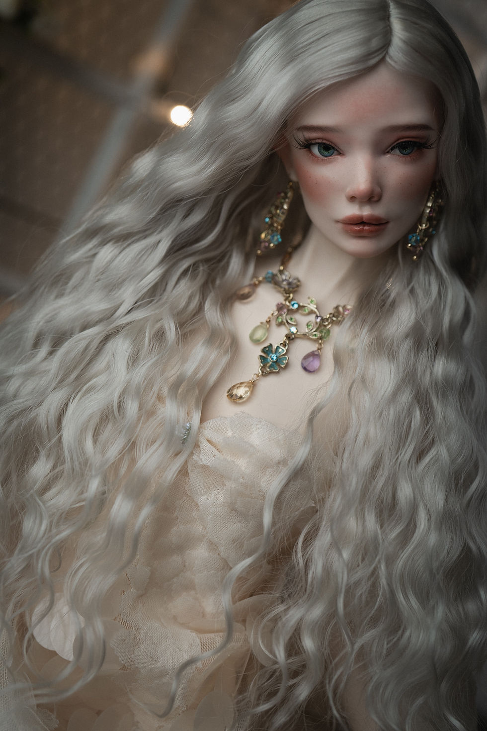 Thumbnail: Moonlit Silver (8-9")