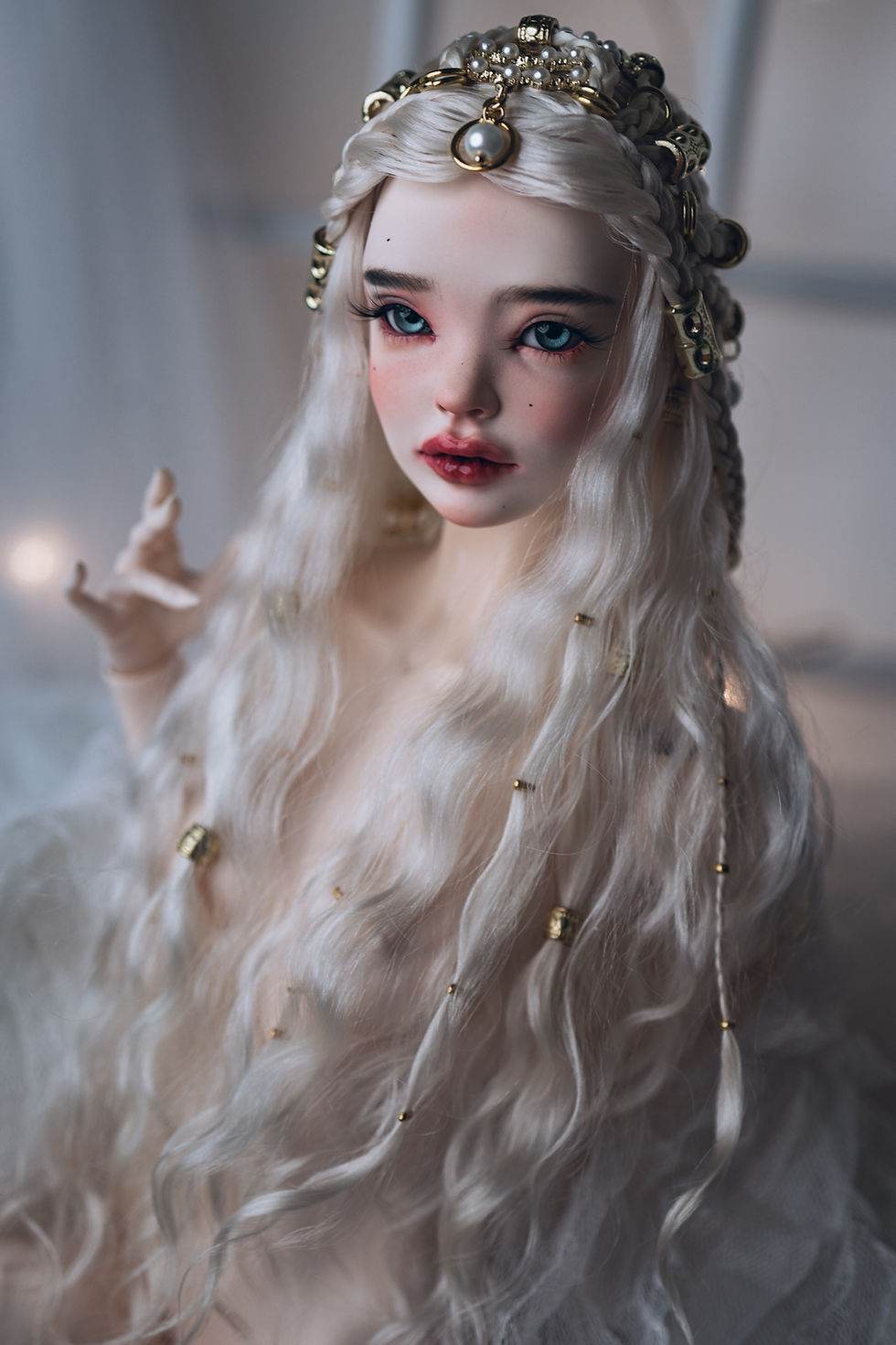 Thumbnail: Golden Lorelei