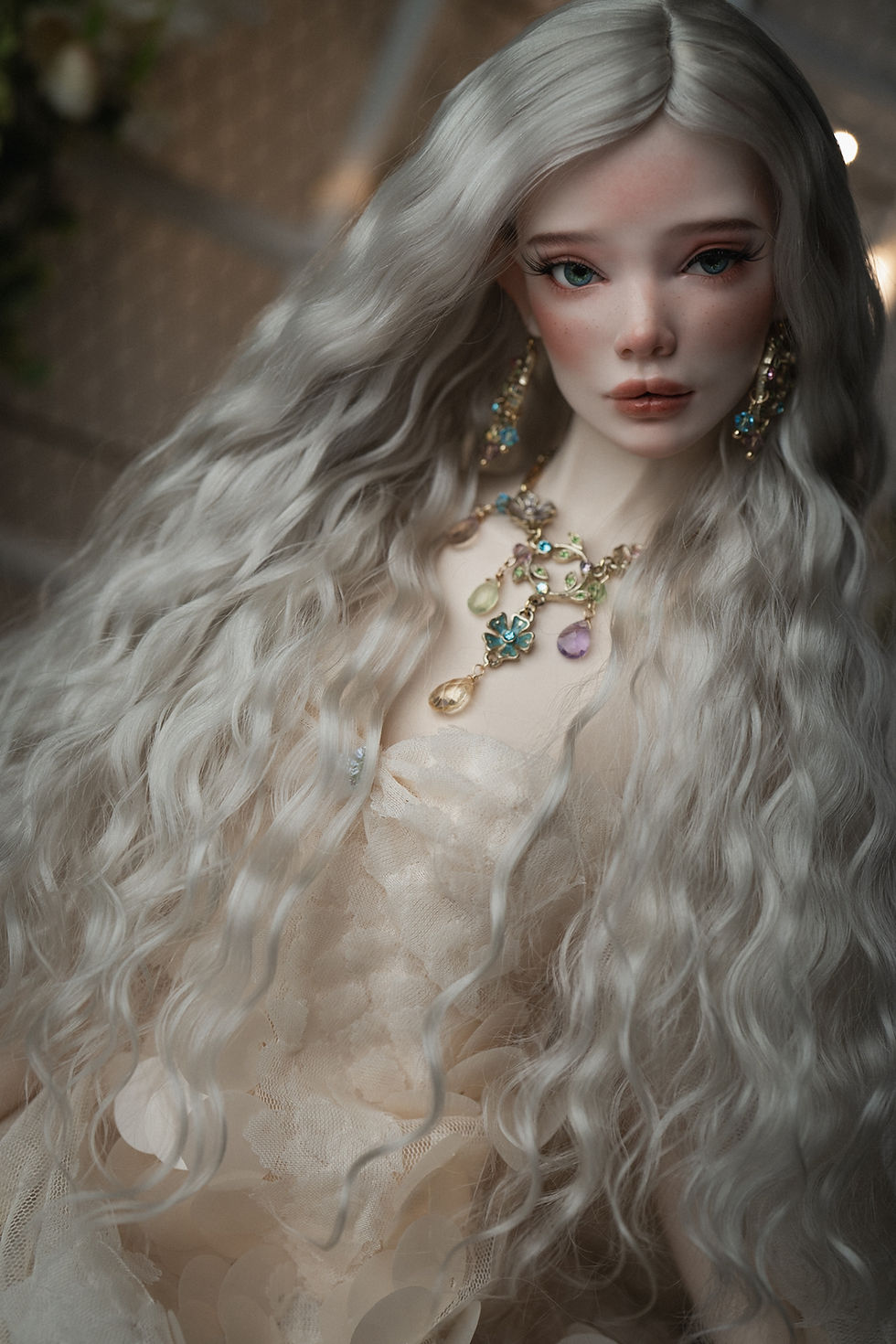 Thumbnail: Moonlit Silver (8-9")
