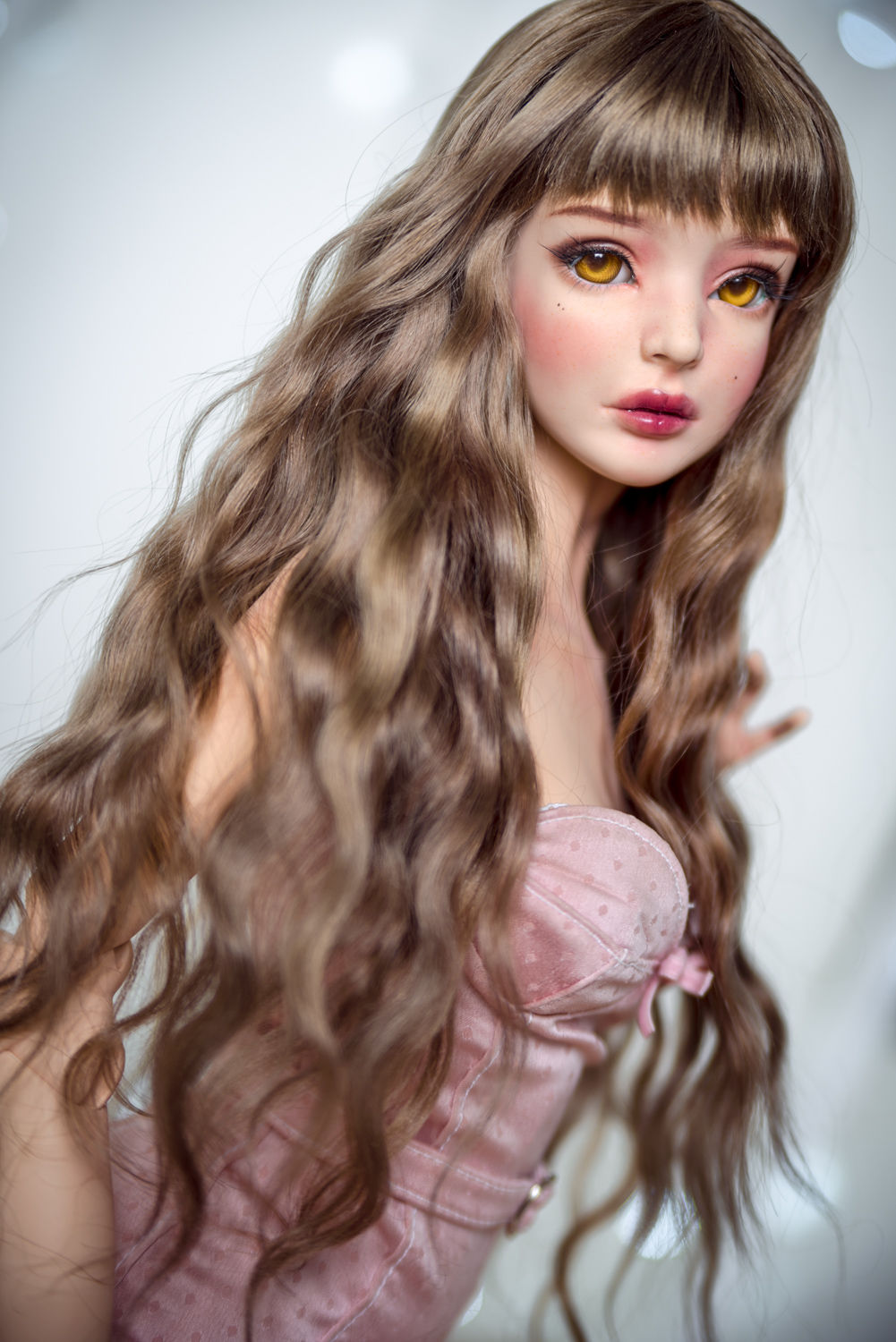 Virginia (Peach Cream)