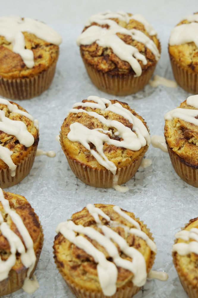 Low Carb Cinnamon Roll Muffins with Glaze