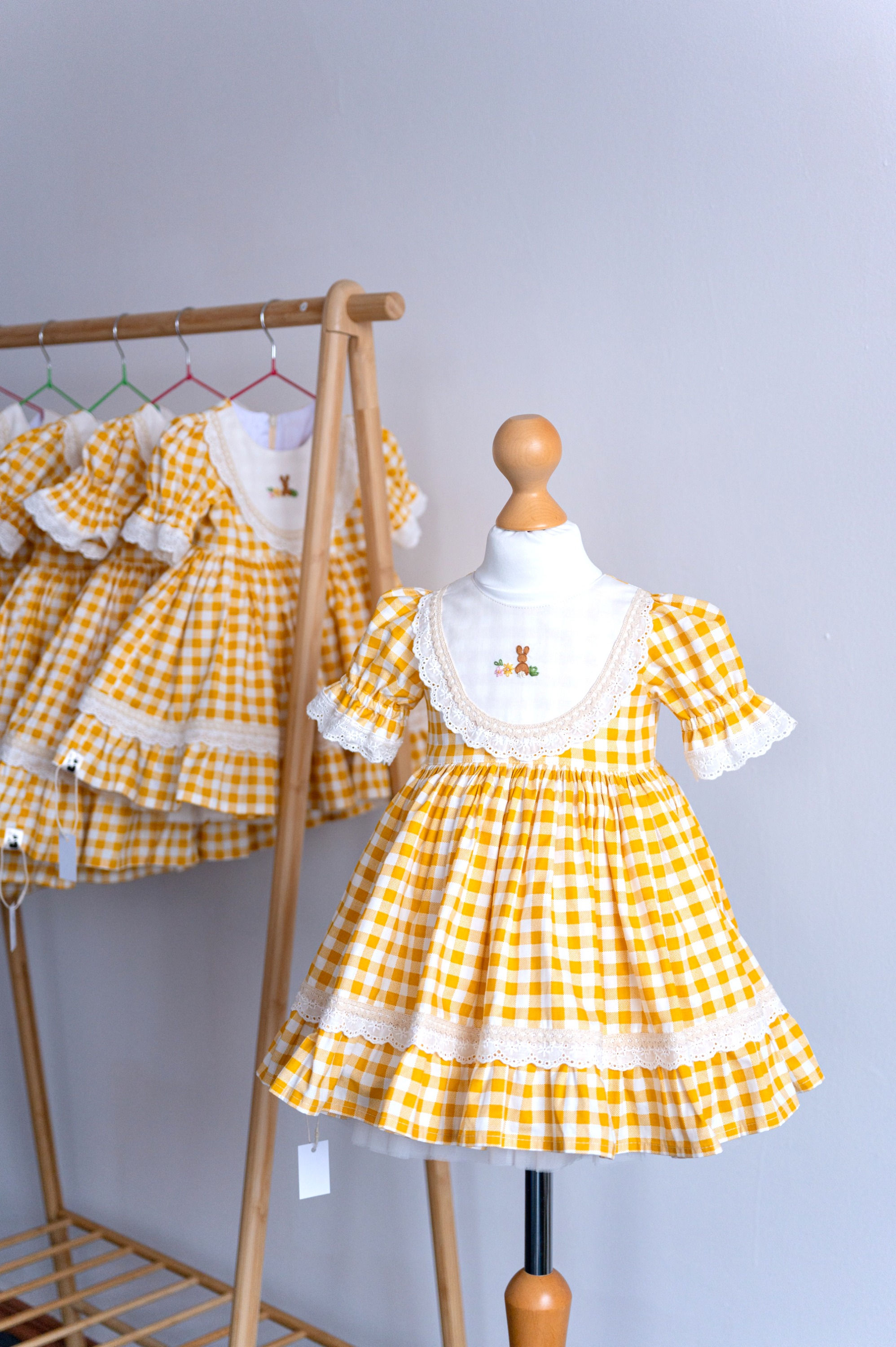 Подих весни