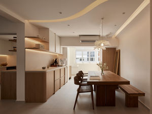 894 Tampines Street