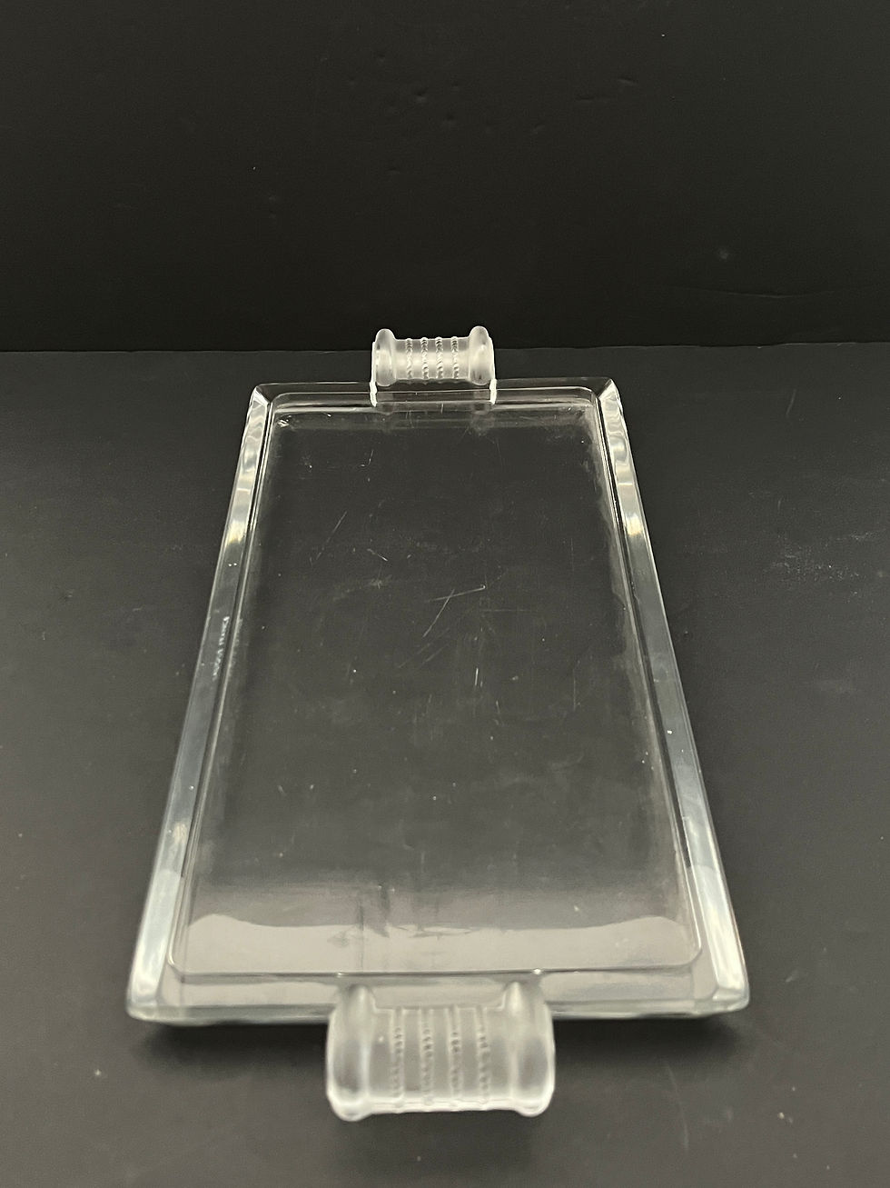 Thumbnail: Plateau Lalique en cristal