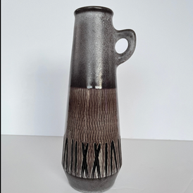 Upsala Ekeby - Ingrid Atterberg, (1920-2008) - Pichet - Vase modèle " 1034-188" gravé sous l'assise - Céramique, Émail