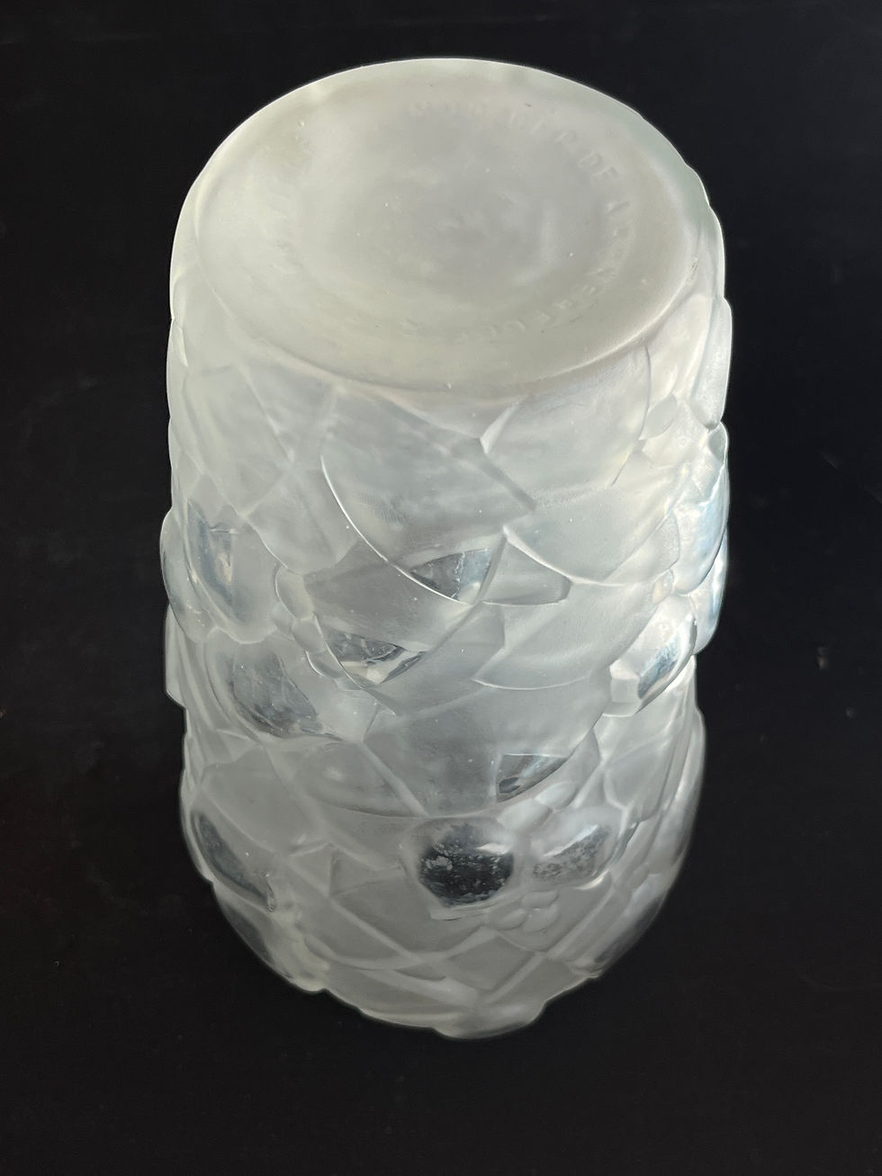 Thumbnail: Hunebelle /Magnifique et rare vase  modèle "CAMPANULES"
