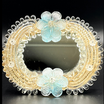 Verre de Murano - Miroir- Miroir vénitien mural ou de coiffeuse en verre de Murano à fleurs bleues – Italie, années 1950 - Verre de Murano