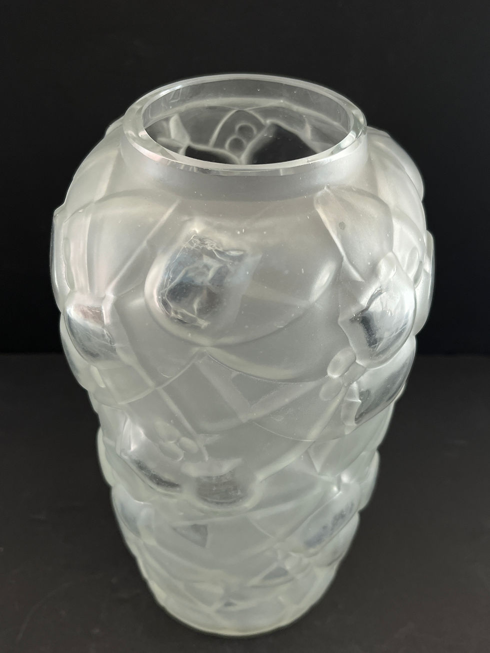 Thumbnail: Hunebelle /Magnifique et rare vase  modèle "CAMPANULES"