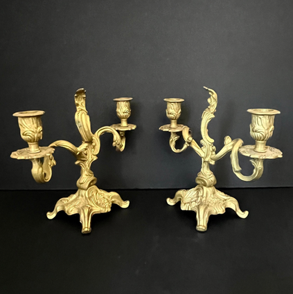 Candélabre Paire de candélabres- style Louis XV – Bronze doré – Bobèches amovibles- XIXe siècle - Très bon (2) - Bronze
