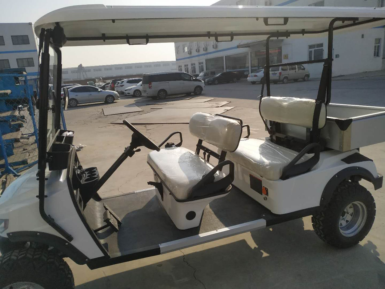 GOLF CART 4 SEATER