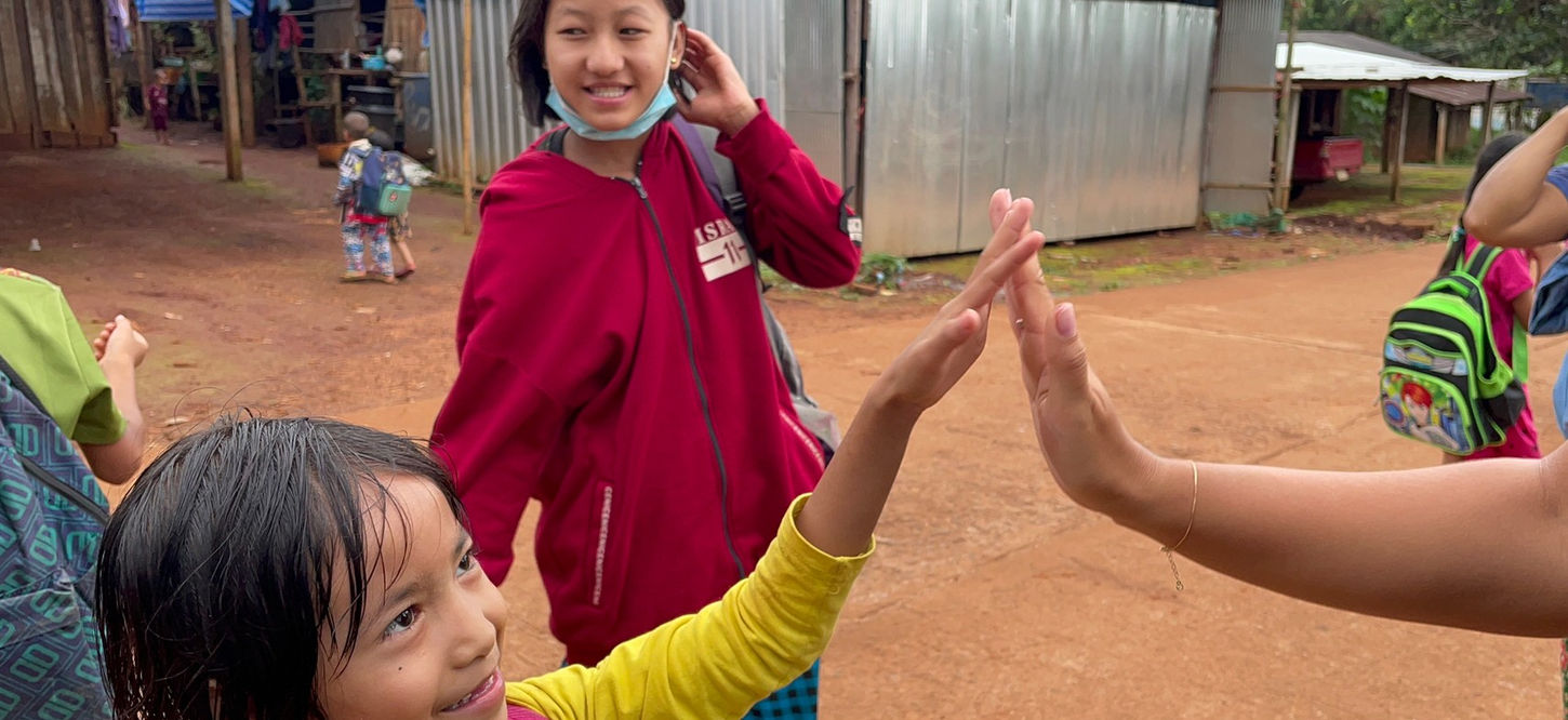 LINE_ALBUM_Trip to mae sot_220813_81_0.jpg