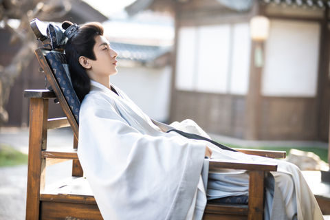 SỐ MỆNH CỦA VĂN NHÂN TRONG THỜI LOẠN