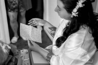Handwritten letters from the brides bridesmaids on the morning of the wedding during bridal prep
