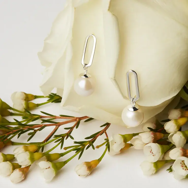 Thumbnail: Najo E7169 The Enchantress Pearl Drop Stud Earrings