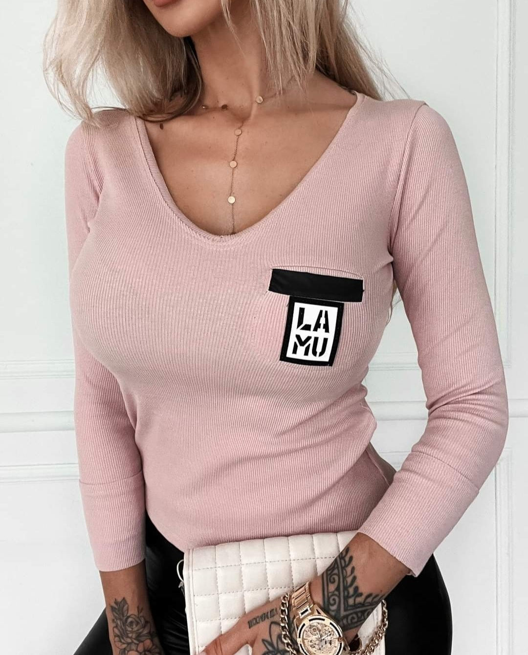 La..Mu LAMU bluzka prążek V-Eelegance różowa S/M - 1 , L/XL - 3
