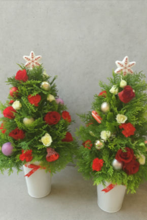 Christmas tree flower arrangement, Creative workshop, flower arrangement workshop in Melbourne